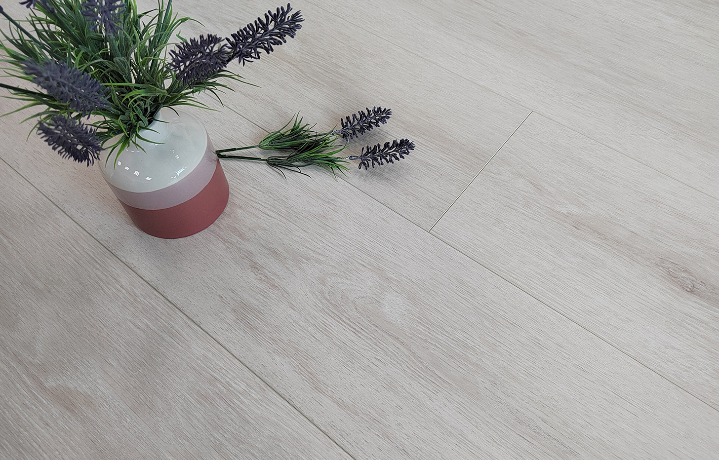 Ламинат MSPC Дуб Домашний очаг