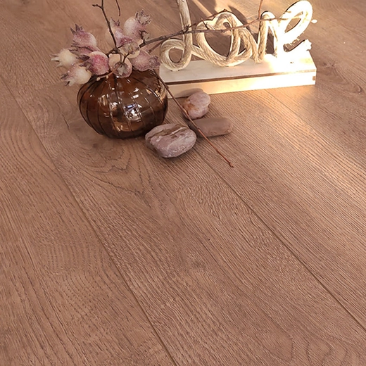 Дуб Пралине